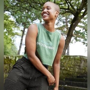 Aerie “kind of outdoorsy” Forrest green crop tank muscle shirt